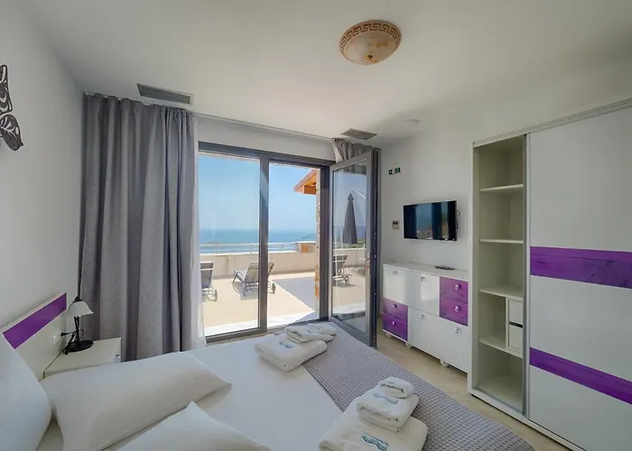 אתר נופש Sky Sea העיירה סקיאתוס