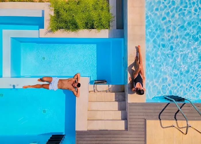 אתר נופש Sky Sea