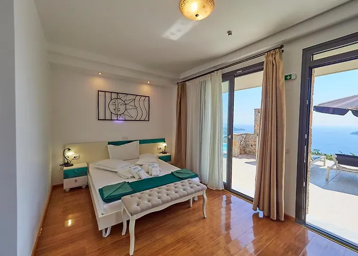 אתר נופש Sky Sea העיירה סקיאתוס