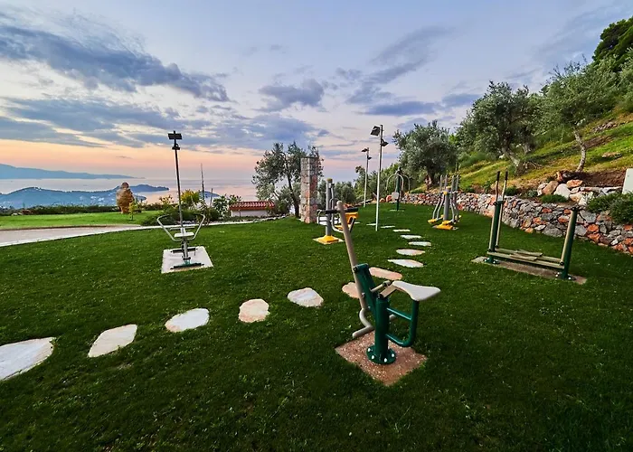 Sky Sea העיירה סקיאתוס