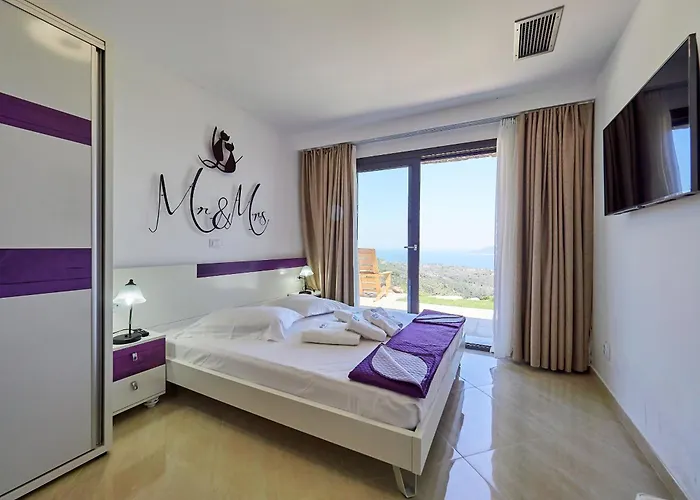 Sky Sea 5* Skiathos Town